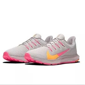 Nike Quest 2 Running shoes. Size 7.5